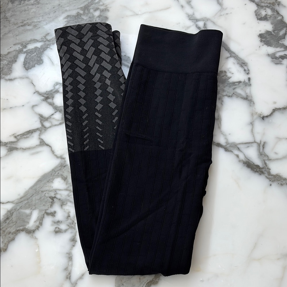 MPG Black and Gray Patterned Leggings